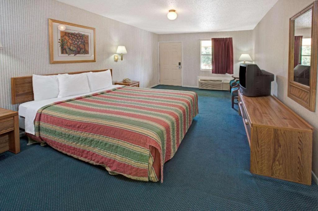 Knights Inn South Houston Tx Ngoại thất bức ảnh