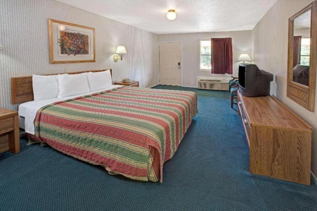 Knights Inn South Houston Tx Ngoại thất bức ảnh