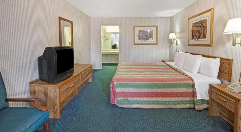 Knights Inn South Houston Tx Ngoại thất bức ảnh