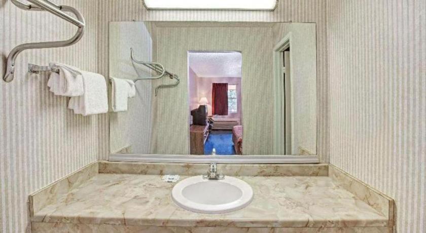 Knights Inn South Houston Tx Ngoại thất bức ảnh